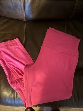 Bright Pink lulu lemon Leggings 7/8”
